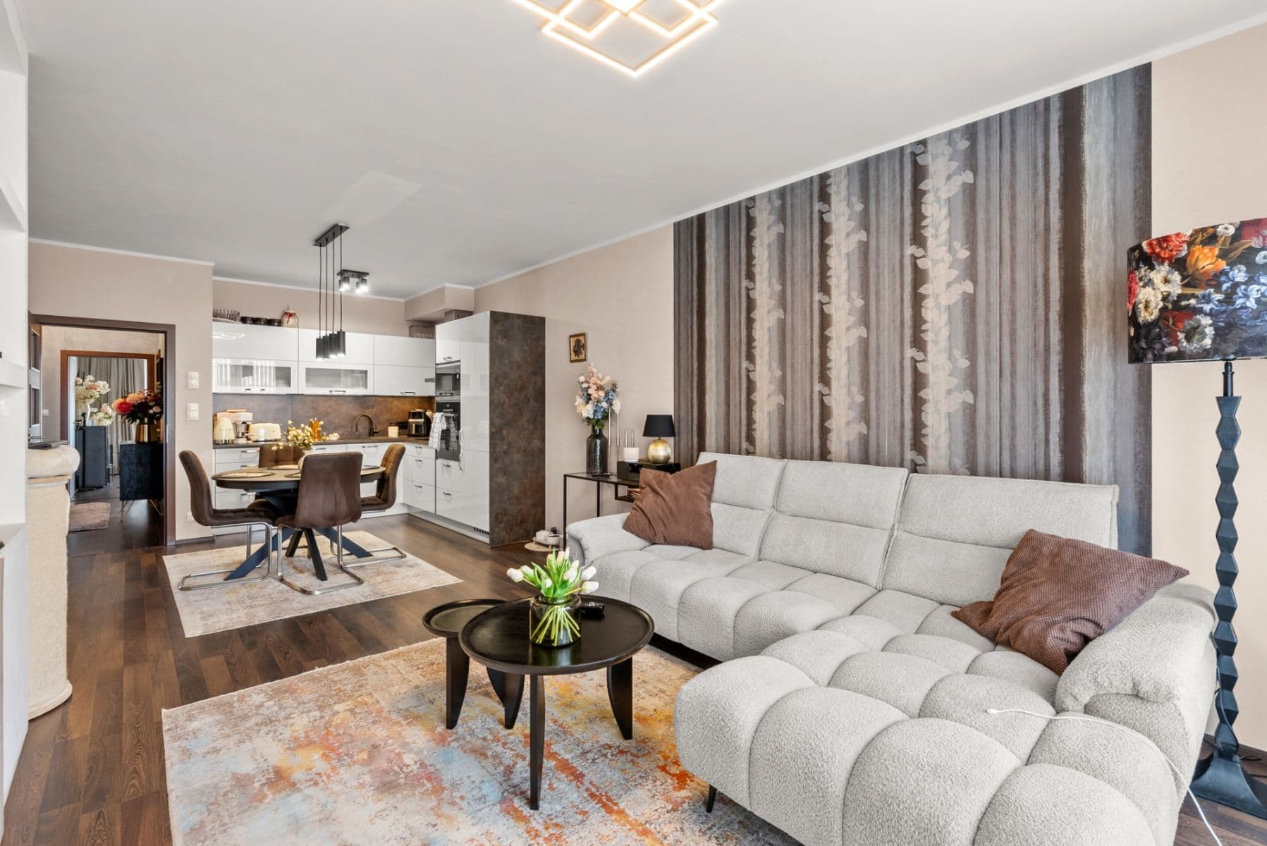 Prodej bytu 3+kk 87 m², Hlučkova, Praha, Praha Prodej bytu 3+kk 87 m², Hlučkova, Praha, Praha