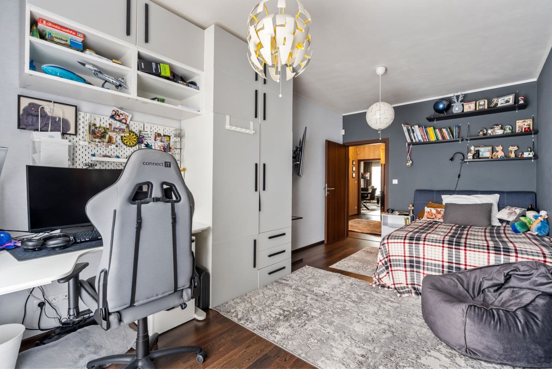 Prodej bytu 3+kk 87 m², Hlučkova, Praha, Praha Prodej bytu 3+kk 87 m², Hlučkova, Praha, Praha