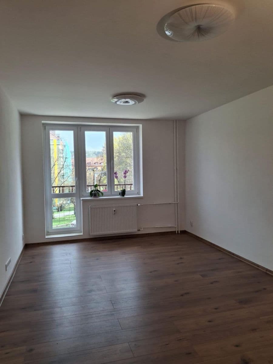 Prodej bytu 2+1 62 m², třída Osvobození, Příbram, Středočeský kraj Prodej bytu 2+1 62 m², třída Osvobození, Příbram, Středočeský kraj