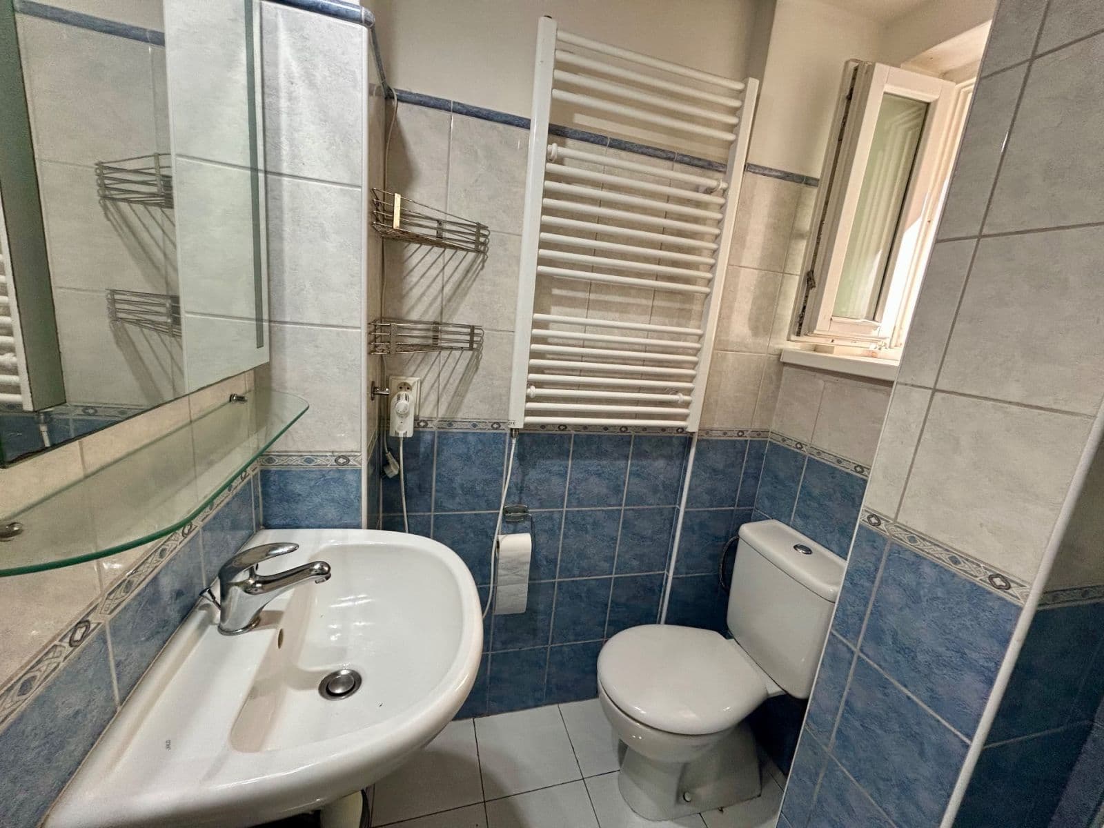 Pronájem bytu 1+kk 38 m², U Uranie, Praha, Praha Pronájem bytu 1+kk 38 m², U Uranie, Praha, Praha