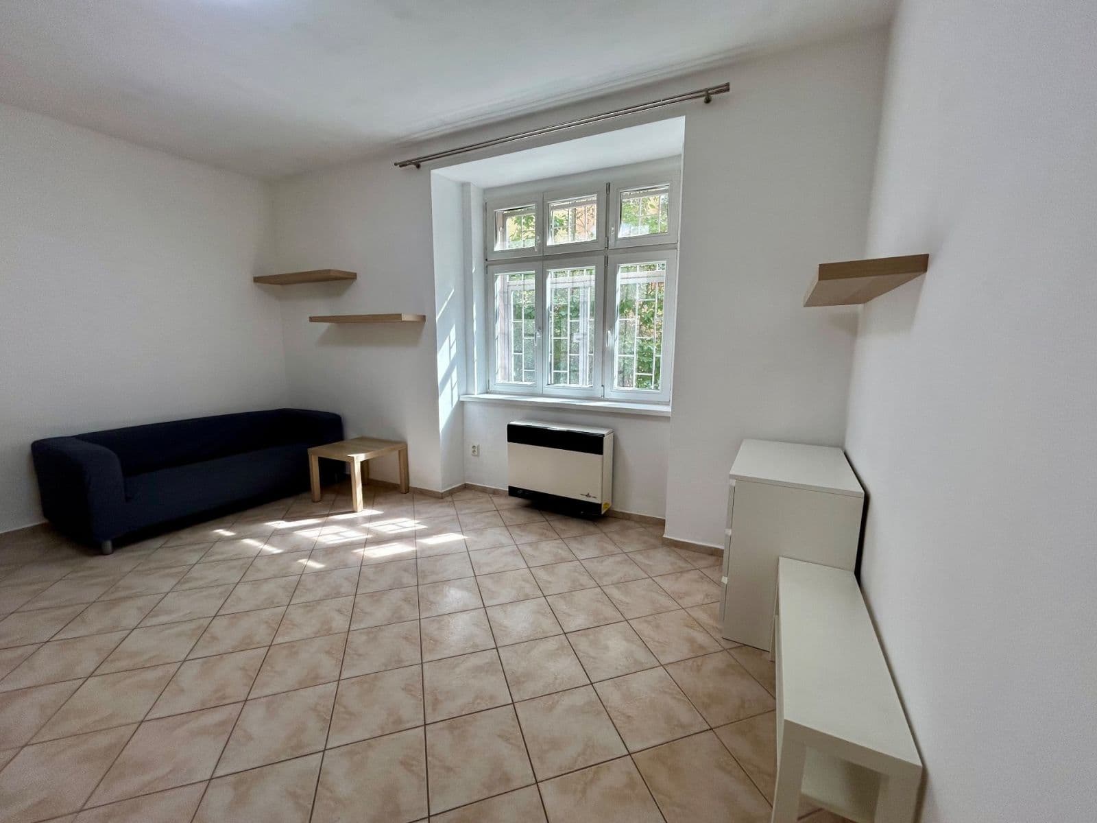Pronájem bytu 1+kk 38 m², U Uranie, Praha, Praha Pronájem bytu 1+kk 38 m², U Uranie, Praha, Praha