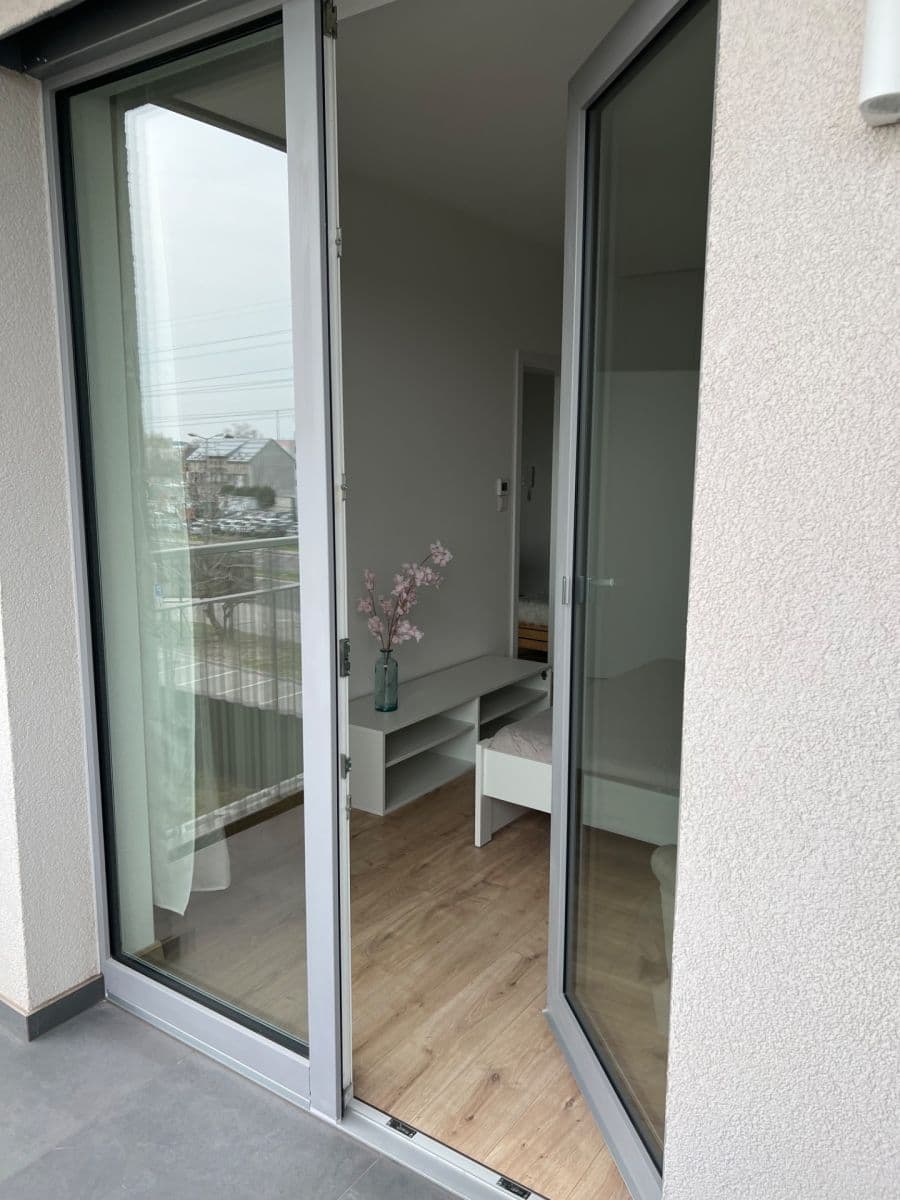 Pronájem bytu 2+1 52 m², Galvaniho, Ružinov, Bratislavský kraj Pronájem bytu 2+1 52 m², Galvaniho, Ružinov, Bratislavský kraj