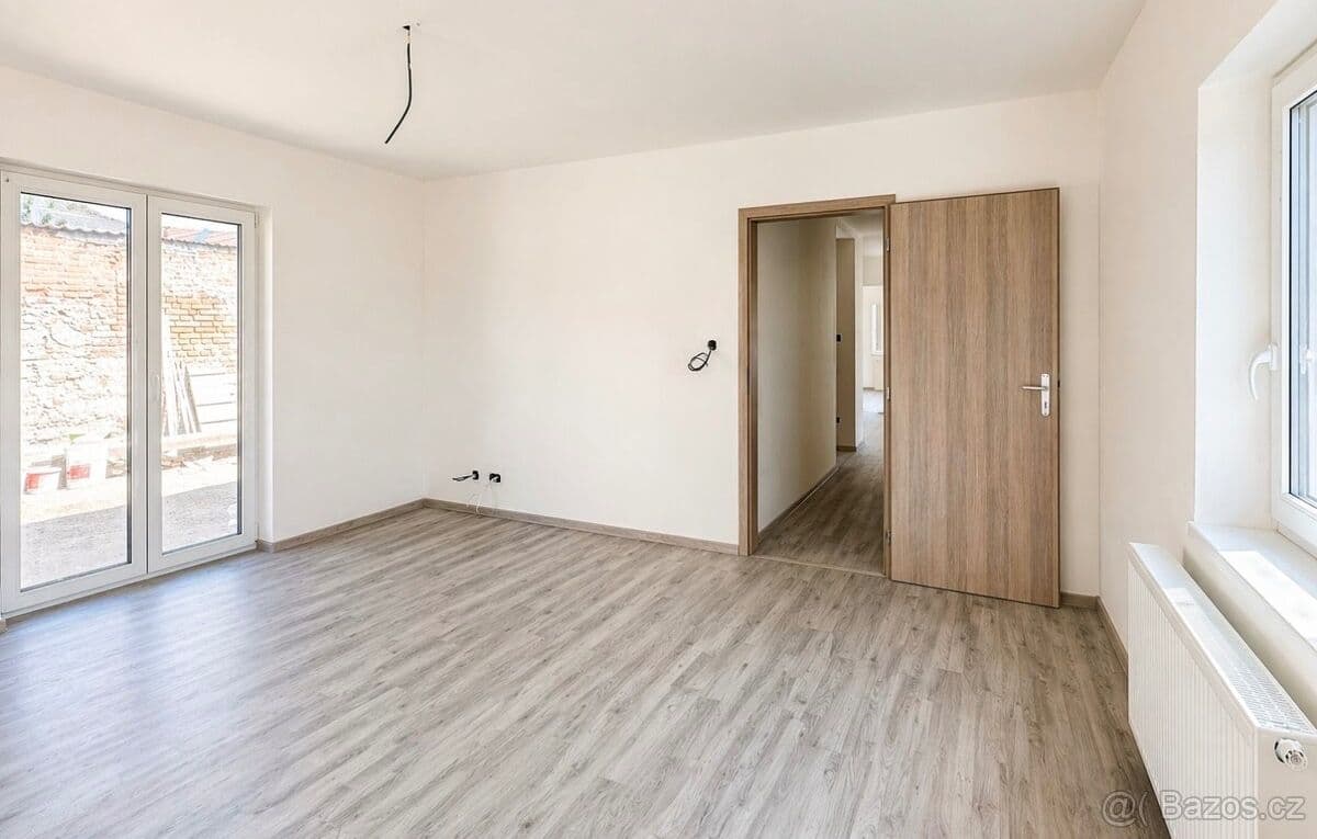 Prodej domu 150 m², pozemek 290 m², Hluboká, Brodce, Středočeský kraj Prodej domu 150 m², pozemek 290 m², Hluboká, Brodce, Středočeský kraj
