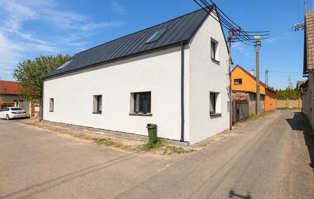 Prodej domu 150 m², pozemek 290 m², Hluboká, Brodce, Středočeský kraj Prodej domu 150 m², pozemek 290 m², Hluboká, Brodce, Středočeský kraj