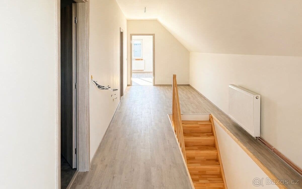 Prodej domu 150 m², pozemek 290 m², Hluboká, Brodce, Středočeský kraj Prodej domu 150 m², pozemek 290 m², Hluboká, Brodce, Středočeský kraj