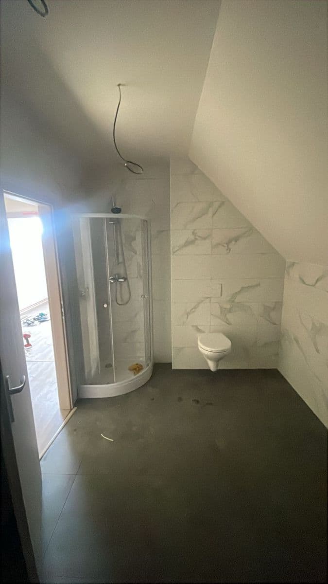 Prodej domu 150 m², pozemek 290 m², Hluboká, Brodce, Středočeský kraj Prodej domu 150 m², pozemek 290 m², Hluboká, Brodce, Středočeský kraj