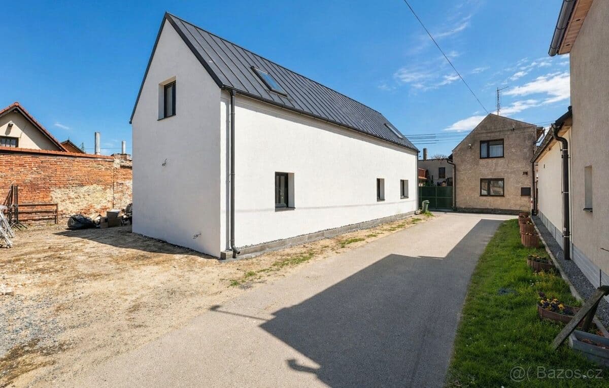 Prodej domu 150 m², pozemek 290 m², Hluboká, Brodce, Středočeský kraj Prodej domu 150 m², pozemek 290 m², Hluboká, Brodce, Středočeský kraj