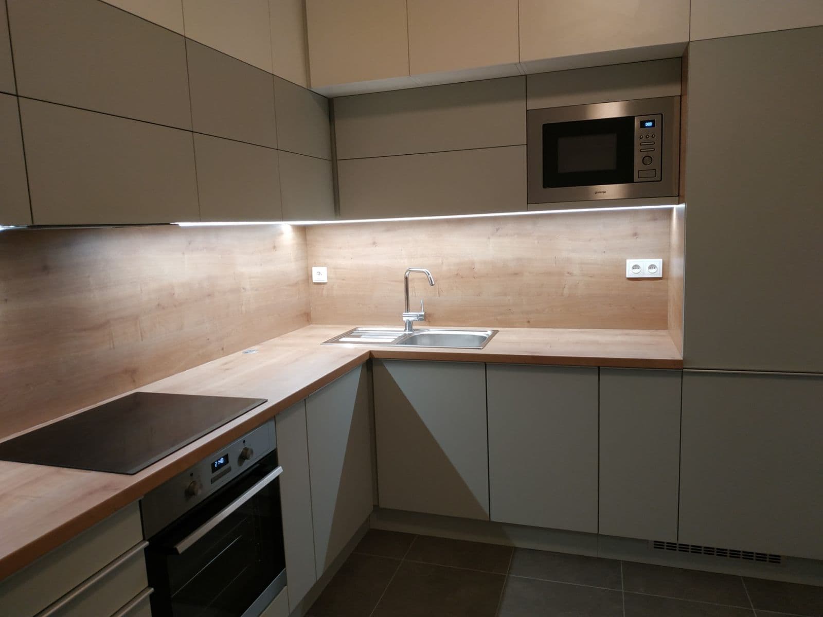 Pronájem bytu 1+1 42 m², Na Rokytce, Praha, Praha Pronájem bytu 1+1 42 m², Na Rokytce, Praha, Praha