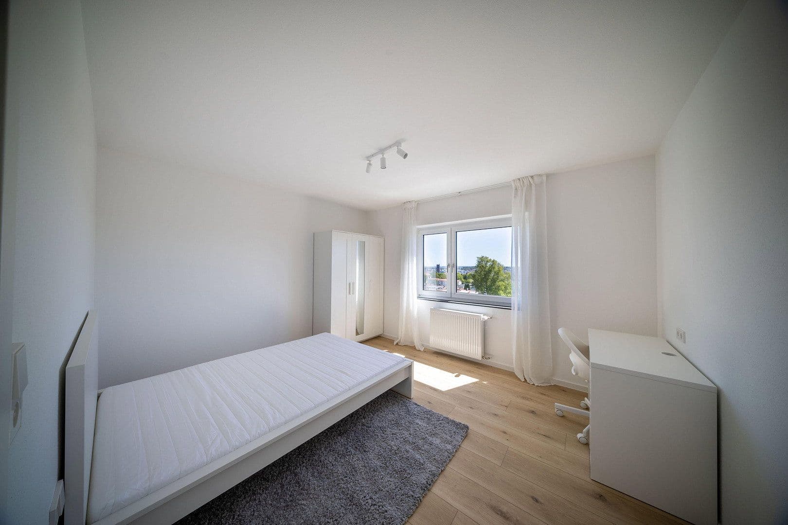 Pronájem bytu 4+1 85 m², Traminerweg 16, Ulm, Bádensko-Württembersko Pronájem bytu 4+1 85 m², Traminerweg 16, Ulm, Bádensko-Württembersko