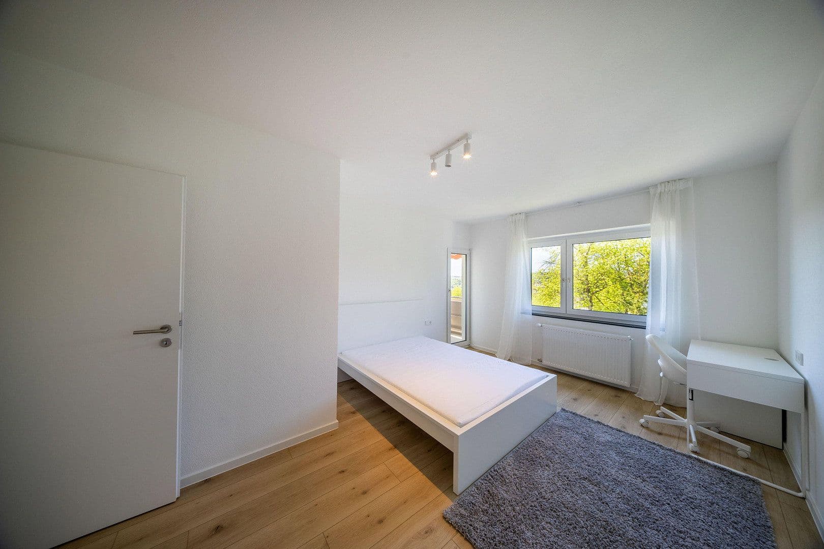 Pronájem bytu 4+1 85 m², Traminerweg 16, Ulm, Bádensko-Württembersko Pronájem bytu 4+1 85 m², Traminerweg 16, Ulm, Bádensko-Württembersko