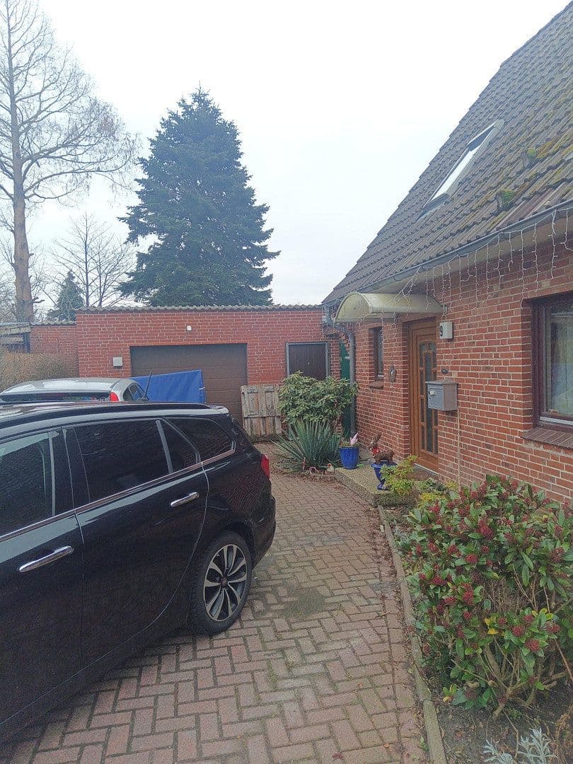 Prodej domu 113 m², pozemek 897 m², Meldorf, Šlesvicko-Holštýnsko Prodej domu 113 m², pozemek 897 m², Meldorf, Šlesvicko-Holštýnsko