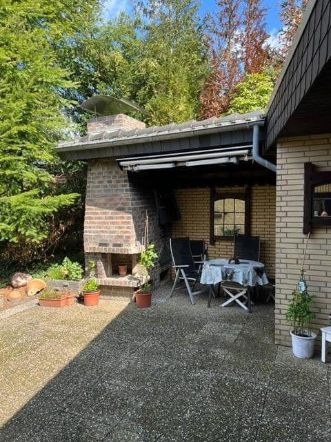Prodej domu 160 m², pozemek 670 m², Syke, Dolní Sasko Prodej domu 160 m², pozemek 670 m², Syke, Dolní Sasko