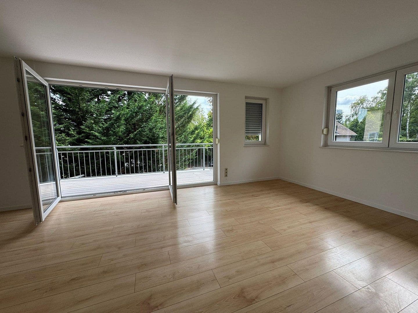 Prodej bytu 3+1 82 m², Bonn, Severní Porýní-Vestfálsko Prodej bytu 3+1 82 m², Bonn, Severní Porýní-Vestfálsko