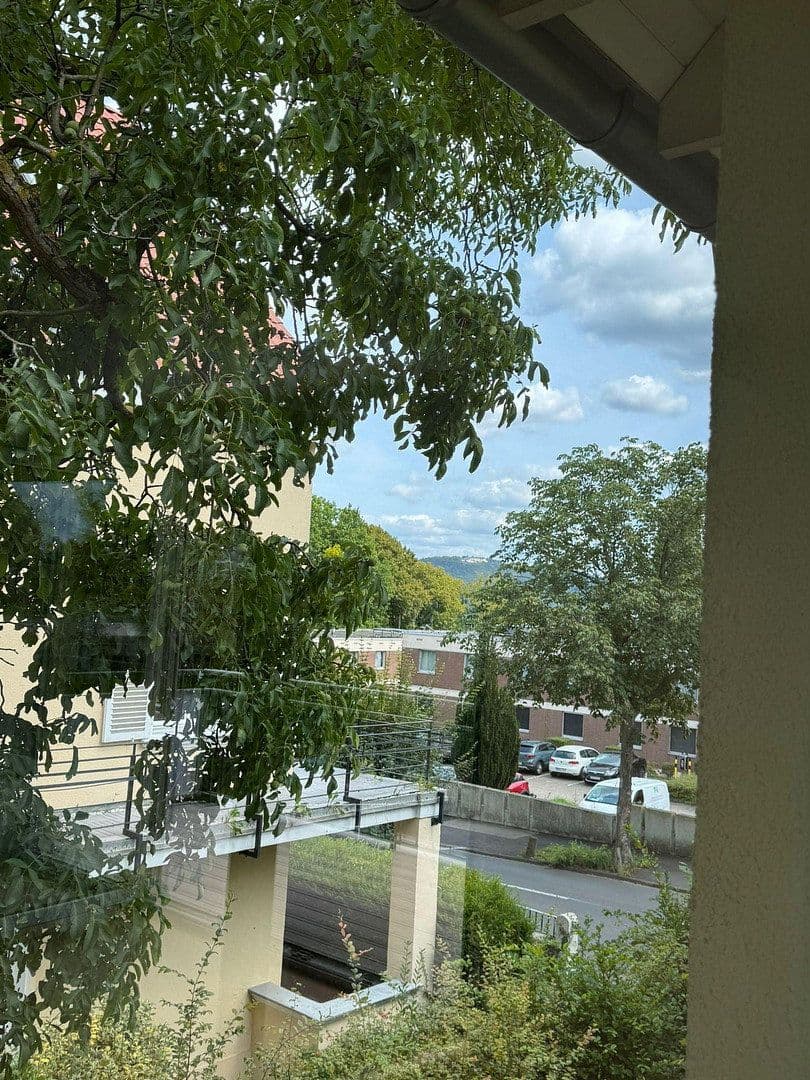 Prodej bytu 3+1 82 m², Bonn, Severní Porýní-Vestfálsko Prodej bytu 3+1 82 m², Bonn, Severní Porýní-Vestfálsko
