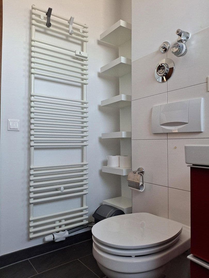 Pronájem bytu 2+1 69 m², Am Burgweiher 26, Bonn, Severní Porýní-Vestfálsko Pronájem bytu 2+1 69 m², Am Burgweiher 26, Bonn, Severní Porýní-Vestfálsko
