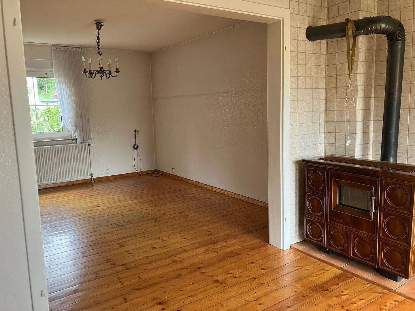 Prodej domu 110 m², pozemek 721 m², Linnich, Severní Porýní-Vestfálsko Prodej domu 110 m², pozemek 721 m², Linnich, Severní Porýní-Vestfálsko