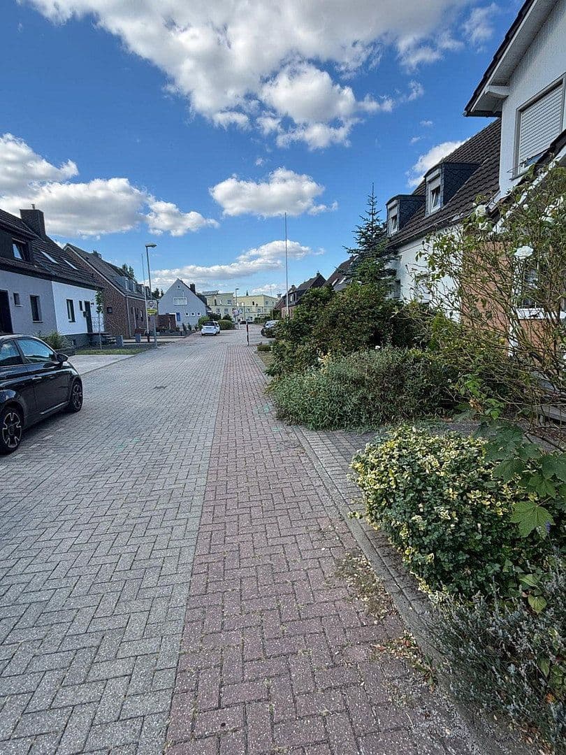 Prodej domu 110 m², pozemek 721 m², Linnich, Severní Porýní-Vestfálsko Prodej domu 110 m², pozemek 721 m², Linnich, Severní Porýní-Vestfálsko