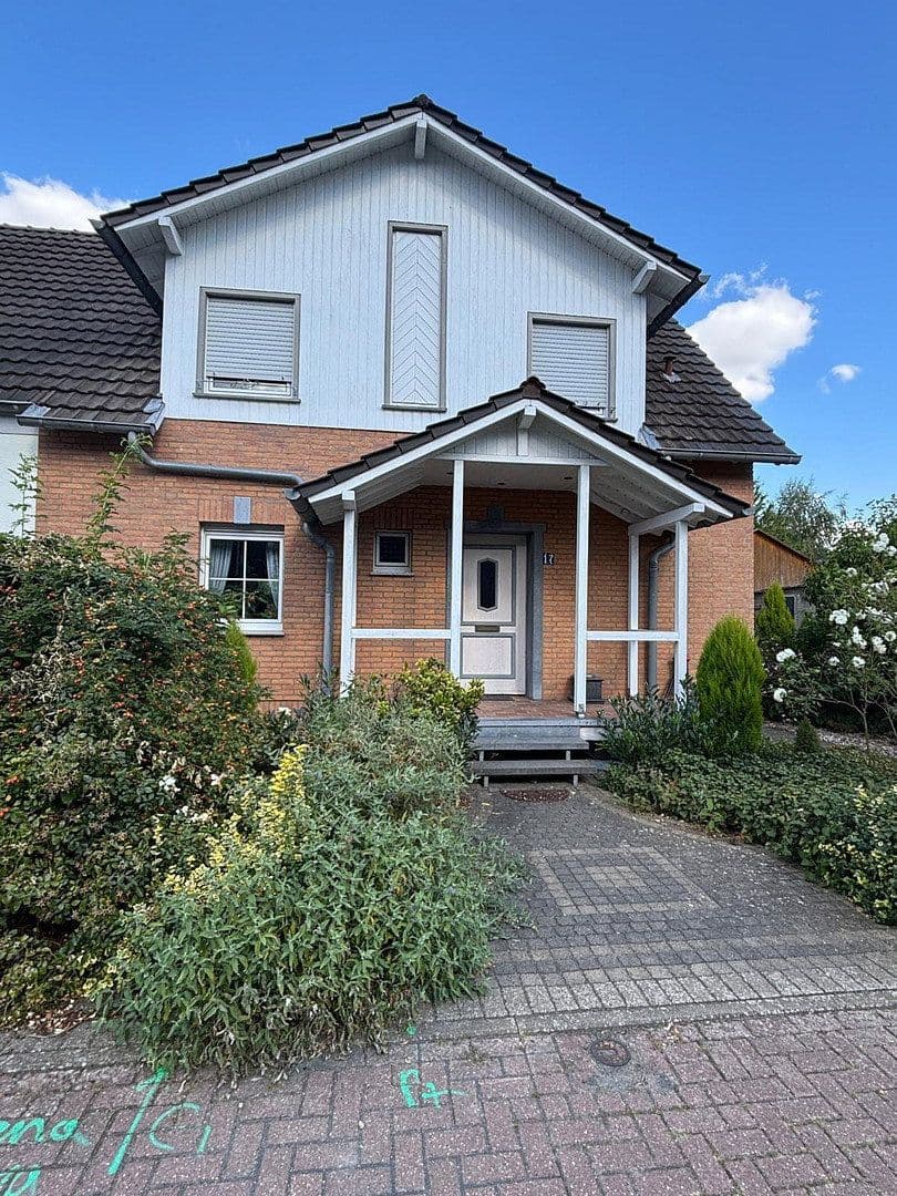 Prodej domu 110 m², pozemek 721 m², Linnich, Severní Porýní-Vestfálsko Prodej domu 110 m², pozemek 721 m², Linnich, Severní Porýní-Vestfálsko