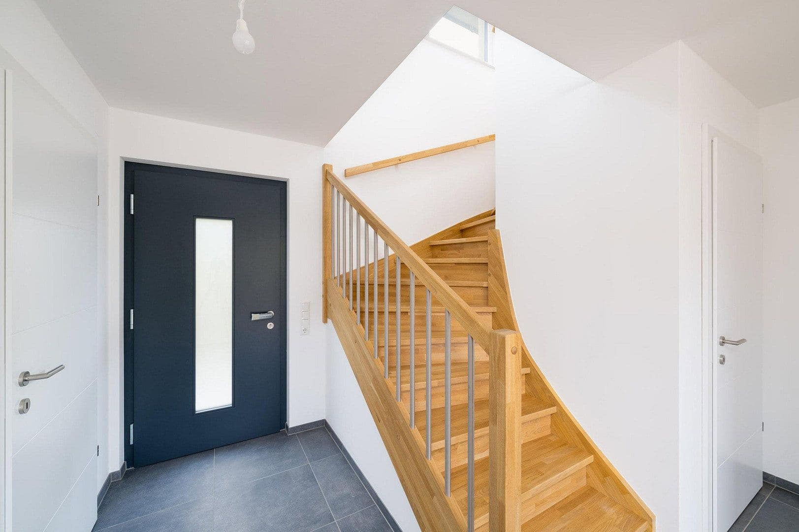 Prodej domu 131 m², pozemek 490 m², Beilstein, Bádensko-Württembersko Prodej domu 131 m², pozemek 490 m², Beilstein, Bádensko-Württembersko