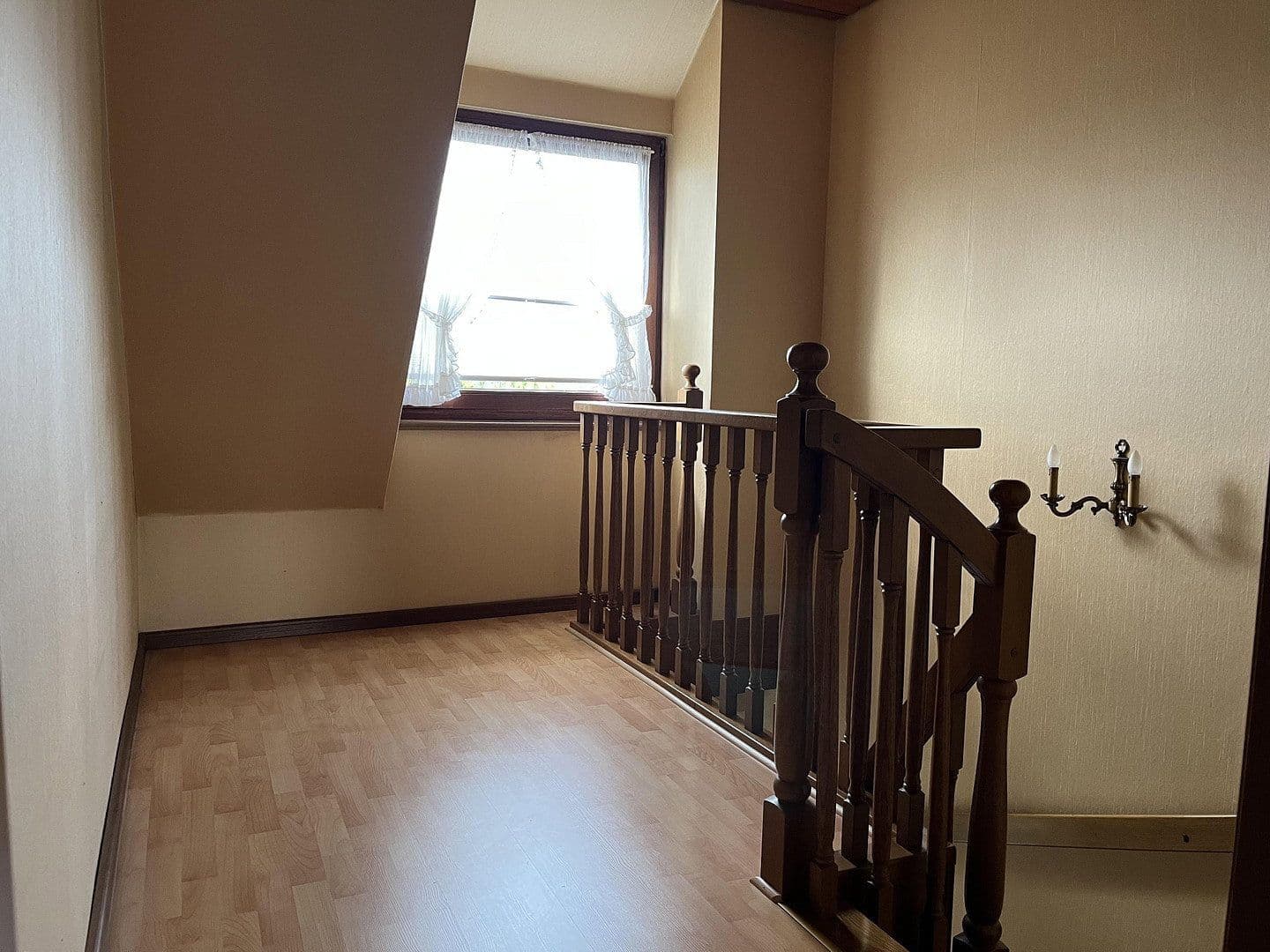 Prodej domu 178 m², pozemek 771 m², Helpsen, Dolní Sasko Prodej domu 178 m², pozemek 771 m², Helpsen, Dolní Sasko