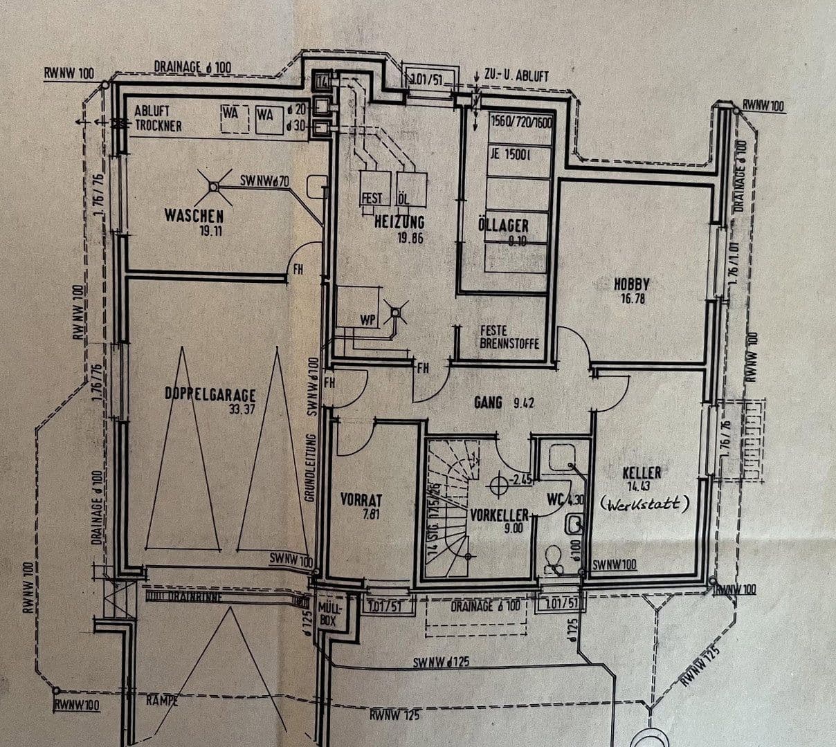 Prodej domu 178 m², pozemek 771 m², Helpsen, Dolní Sasko Prodej domu 178 m², pozemek 771 m², Helpsen, Dolní Sasko