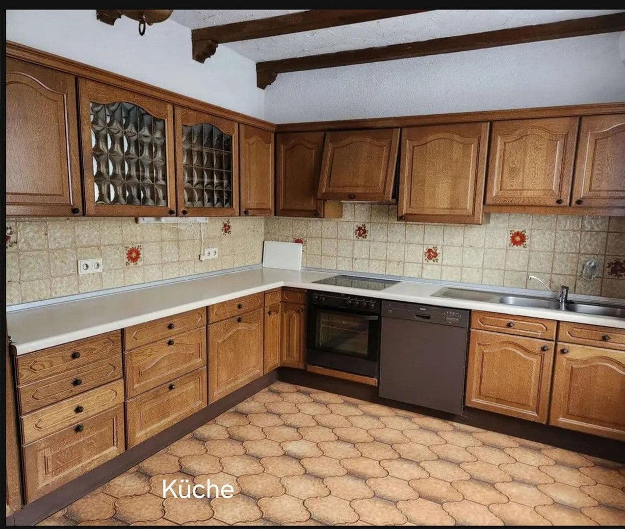 Prodej domu 270 m², pozemek 898 m², Schönbrunn, Bádensko-Württembersko Prodej domu 270 m², pozemek 898 m², Schönbrunn, Bádensko-Württembersko