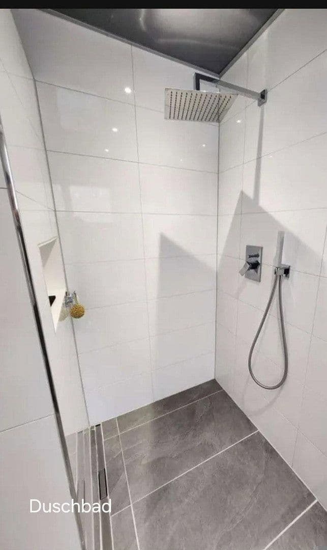 Prodej domu 270 m², pozemek 898 m², Schönbrunn, Bádensko-Württembersko Prodej domu 270 m², pozemek 898 m², Schönbrunn, Bádensko-Württembersko