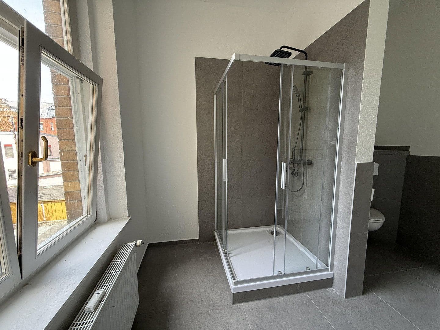Pronájem bytu 4+1 105 m², Jößnitzer Str. 71, Plauen, Sasko Pronájem bytu 4+1 105 m², Jößnitzer Str. 71, Plauen, Sasko