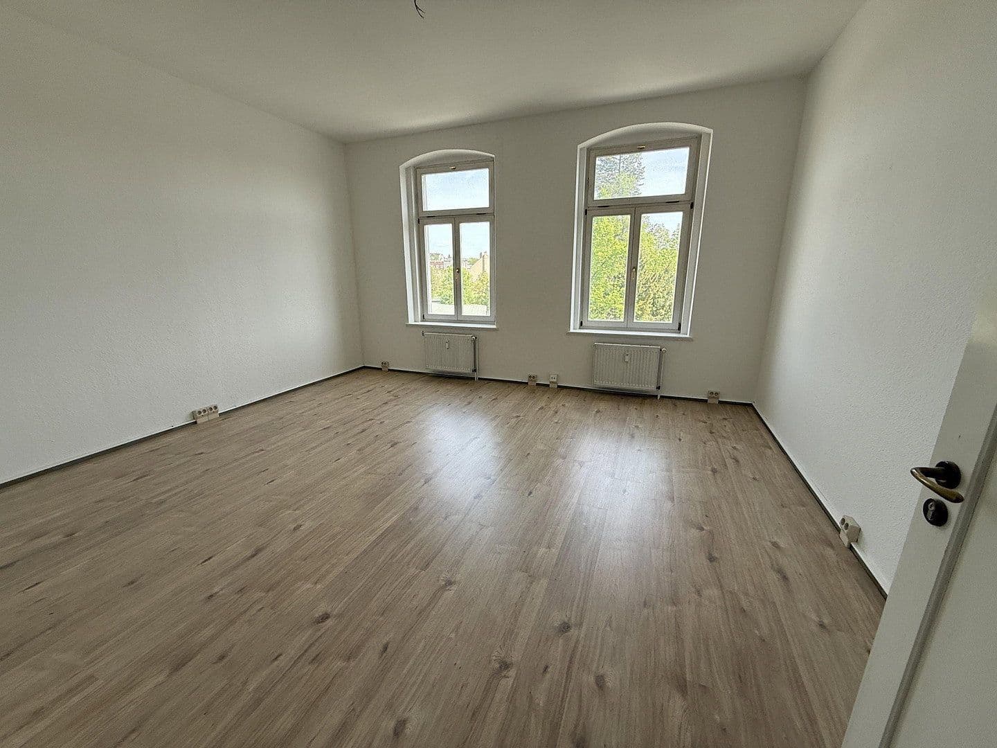 Pronájem bytu 4+1 105 m², Jößnitzer Str. 71, Plauen, Sasko Pronájem bytu 4+1 105 m², Jößnitzer Str. 71, Plauen, Sasko