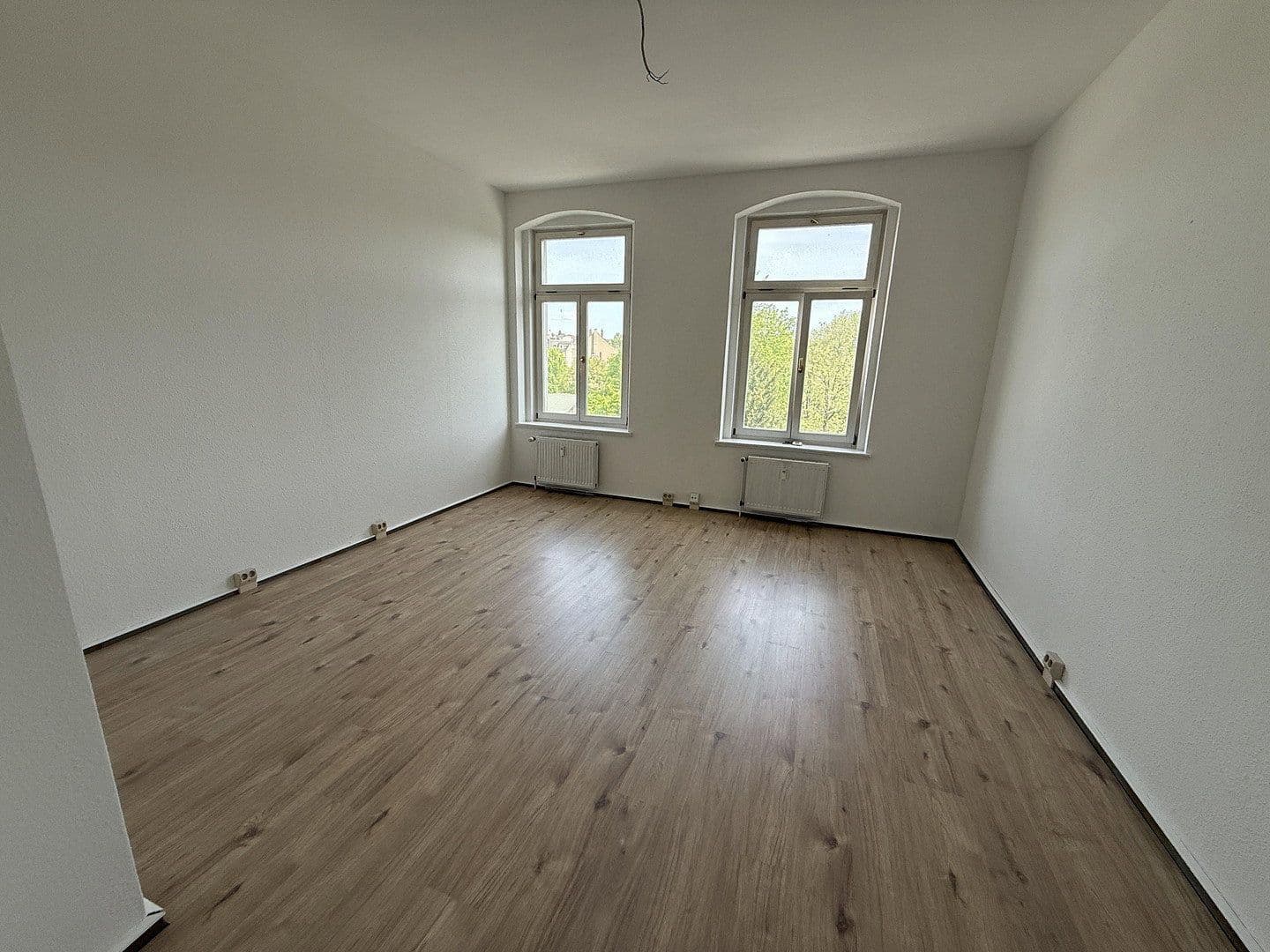 Pronájem bytu 4+1 105 m², Jößnitzer Str. 71, Plauen, Sasko Pronájem bytu 4+1 105 m², Jößnitzer Str. 71, Plauen, Sasko