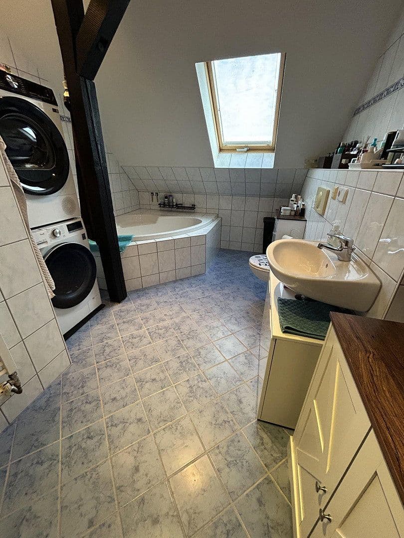 Pronájem bytu 4+1 81 m², Agnesstraße 24, Dessau-Roßlau, Sasko-Anhaltsko Pronájem bytu 4+1 81 m², Agnesstraße 24, Dessau-Roßlau, Sasko-Anhaltsko