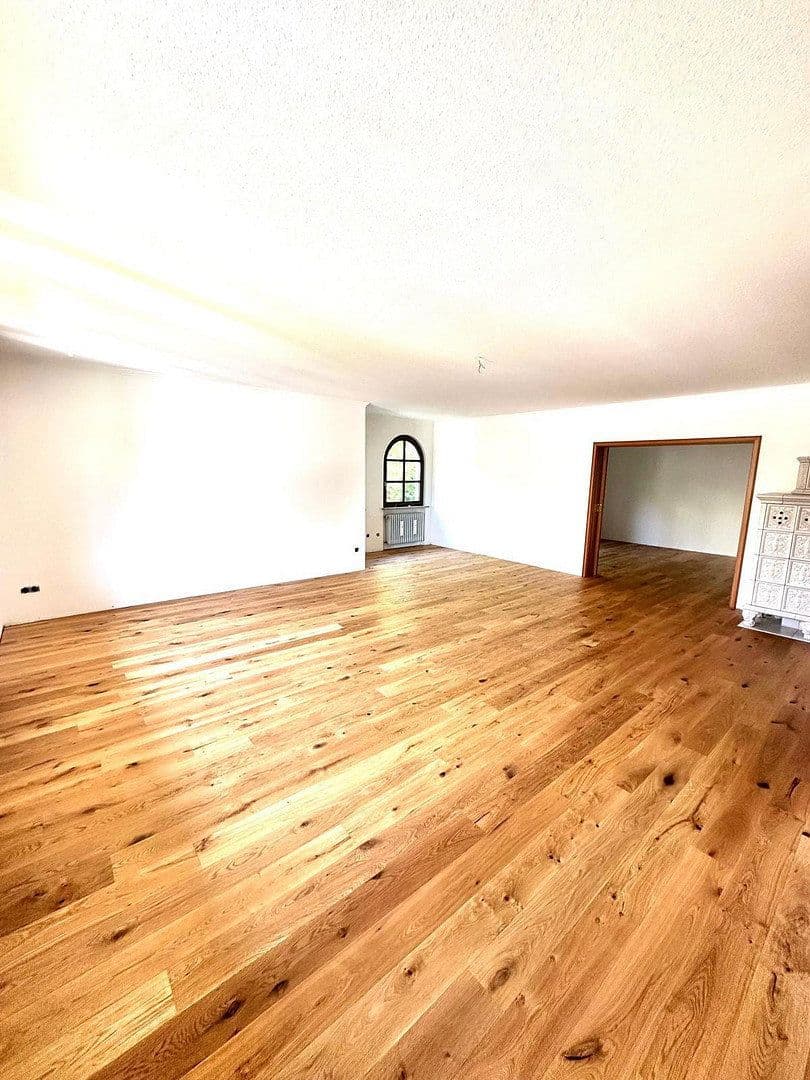 Pronájem domu 200 m², pozemek 1.100 m², Coburg, Bavorsko Pronájem domu 200 m², pozemek 1.100 m², Coburg, Bavorsko