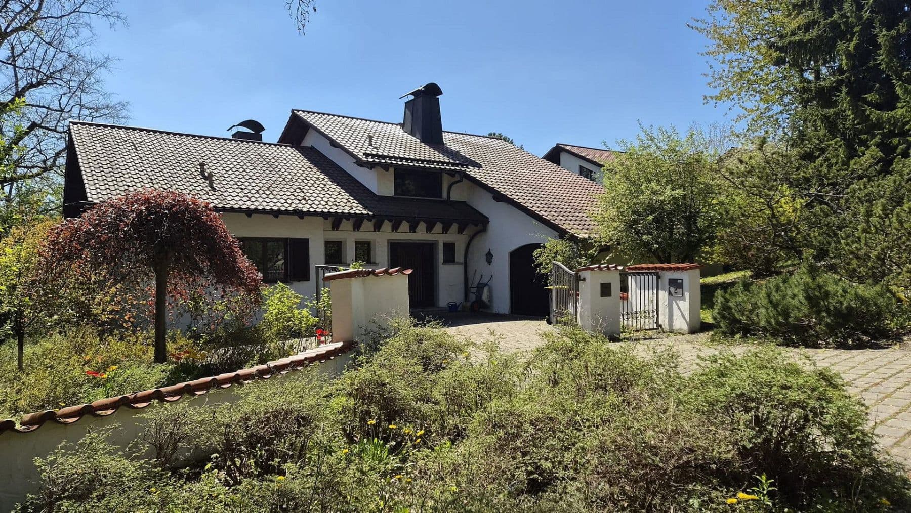 Pronájem domu 200 m², pozemek 1.100 m², Coburg, Bavorsko Pronájem domu 200 m², pozemek 1.100 m², Coburg, Bavorsko