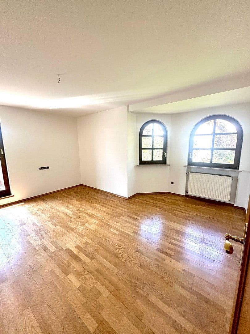 Pronájem domu 200 m², pozemek 1.100 m², Coburg, Bavorsko Pronájem domu 200 m², pozemek 1.100 m², Coburg, Bavorsko
