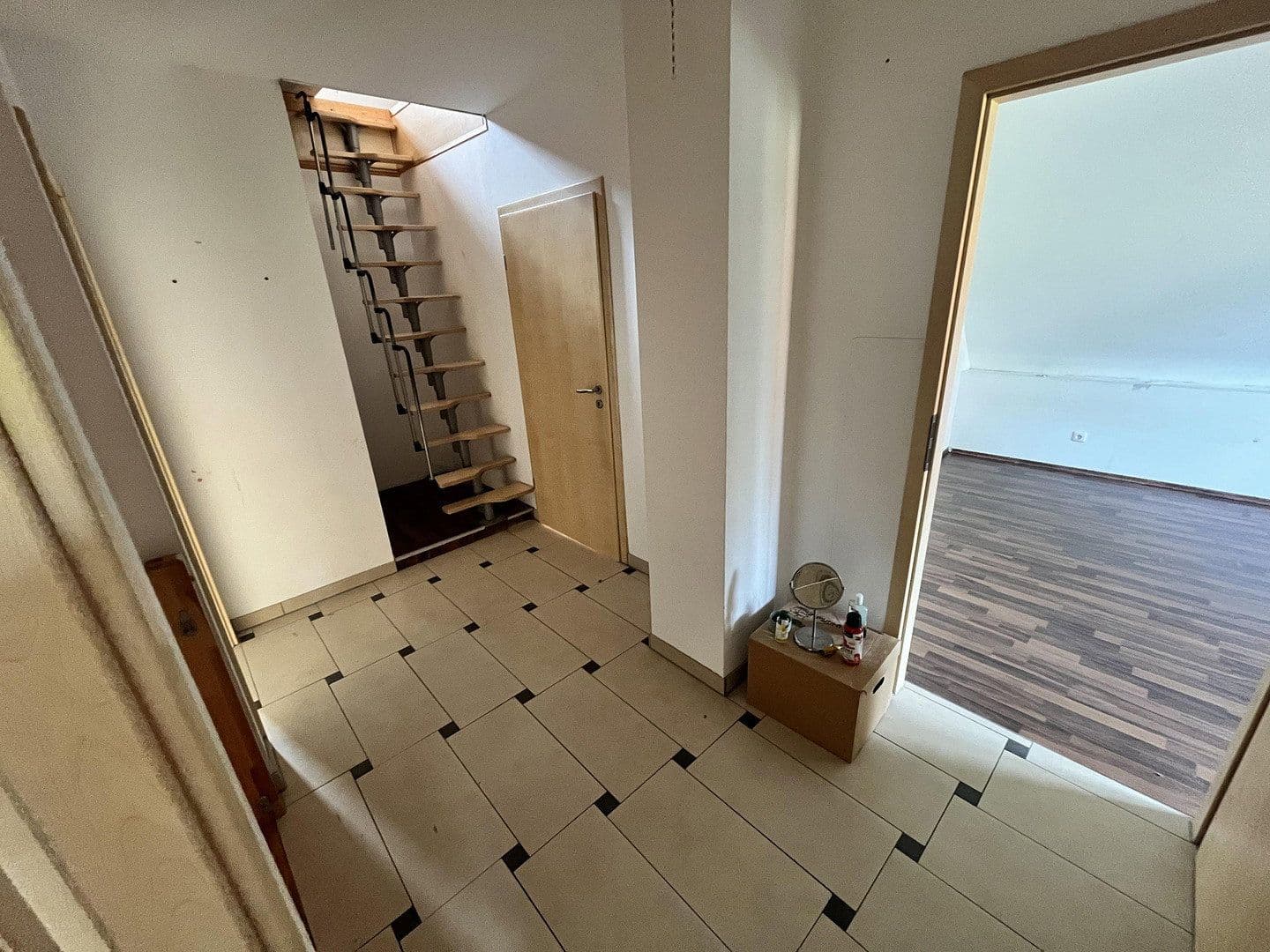 Prodej domu 134 m², pozemek 655 m², Magedeburgerstr 30, Glienicke/Nordbahn, Braniborsko Prodej domu 134 m², pozemek 655 m², Magedeburgerstr 30, Glienicke/Nordbahn, Braniborsko