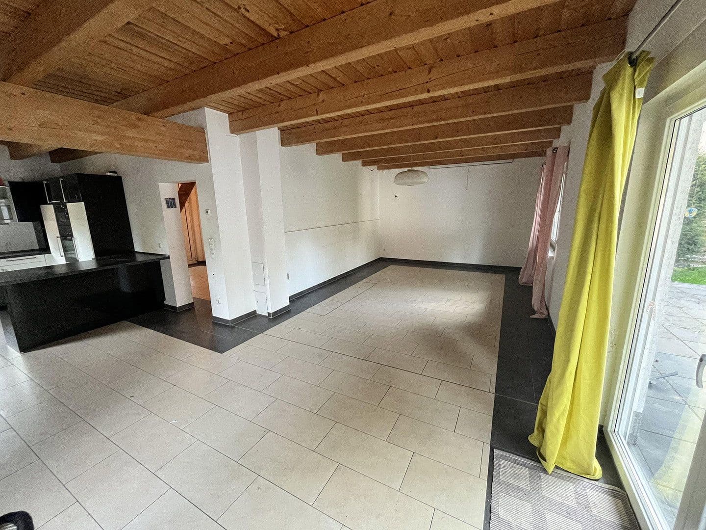 Prodej domu 134 m², pozemek 655 m², Magedeburgerstr 30, Glienicke/Nordbahn, Braniborsko Prodej domu 134 m², pozemek 655 m², Magedeburgerstr 30, Glienicke/Nordbahn, Braniborsko
