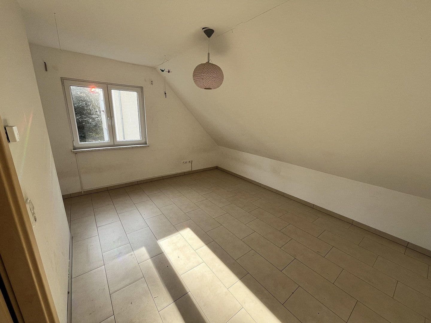 Prodej domu 134 m², pozemek 655 m², Magedeburgerstr 30, Glienicke/Nordbahn, Braniborsko Prodej domu 134 m², pozemek 655 m², Magedeburgerstr 30, Glienicke/Nordbahn, Braniborsko