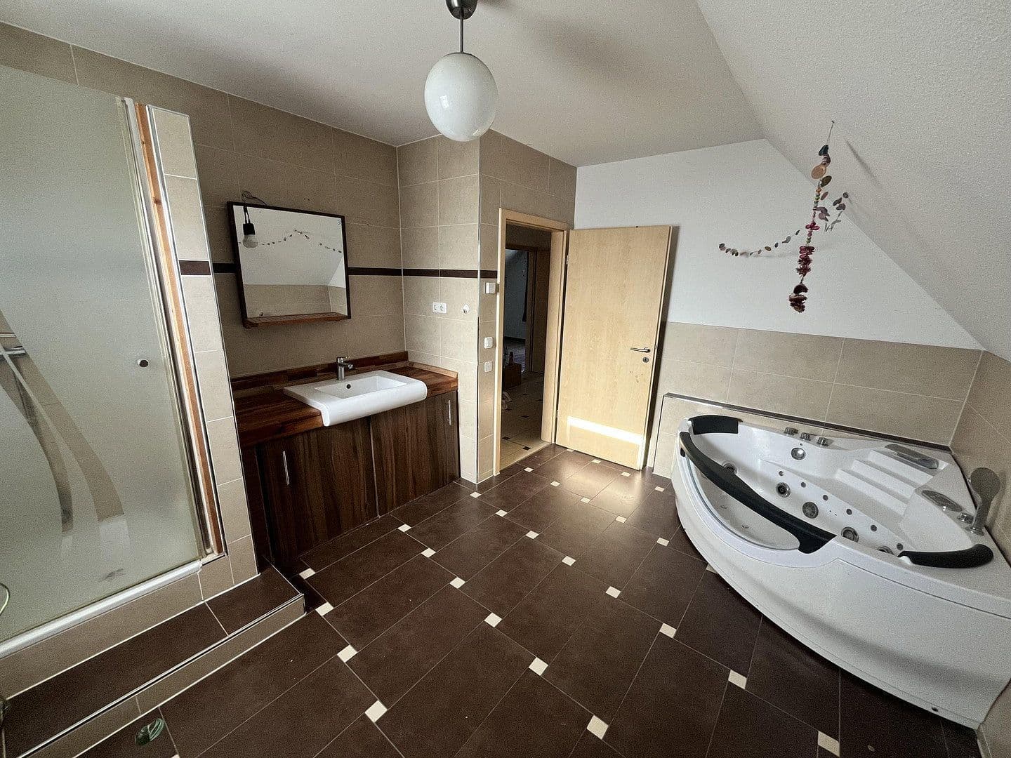 Prodej domu 134 m², pozemek 655 m², Magedeburgerstr 30, Glienicke/Nordbahn, Braniborsko Prodej domu 134 m², pozemek 655 m², Magedeburgerstr 30, Glienicke/Nordbahn, Braniborsko