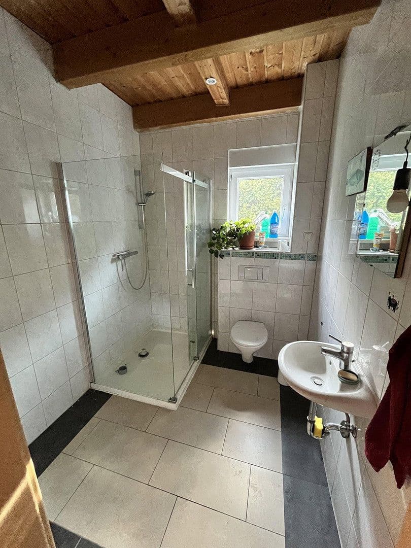 Prodej domu 134 m², pozemek 655 m², Magedeburgerstr 30, Glienicke/Nordbahn, Braniborsko Prodej domu 134 m², pozemek 655 m², Magedeburgerstr 30, Glienicke/Nordbahn, Braniborsko