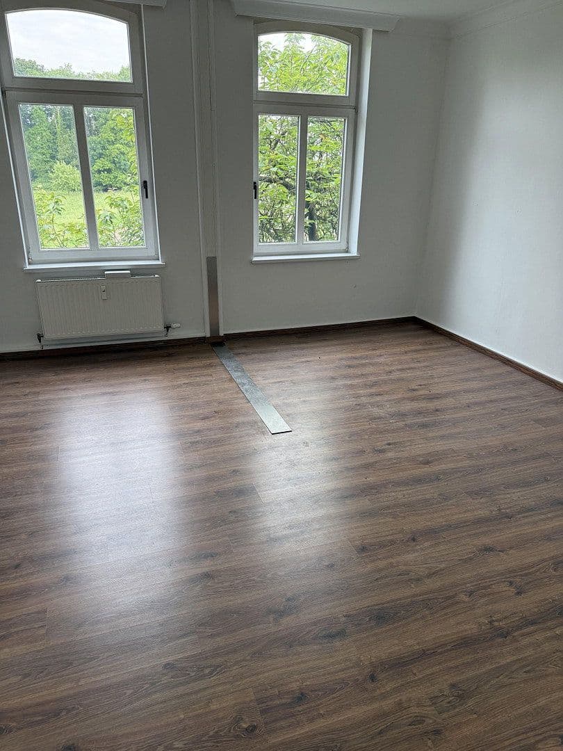 Pronájem kanceláře 42 m², Oberbenrader Str. 51, Nordrhein-Westfalen - Krefeld, Severní Porýní-Vestfálsko Pronájem kanceláře 42 m², Oberbenrader Str. 51, Nordrhein-Westfalen - Krefeld, Severní Porýní-Vestfálsko