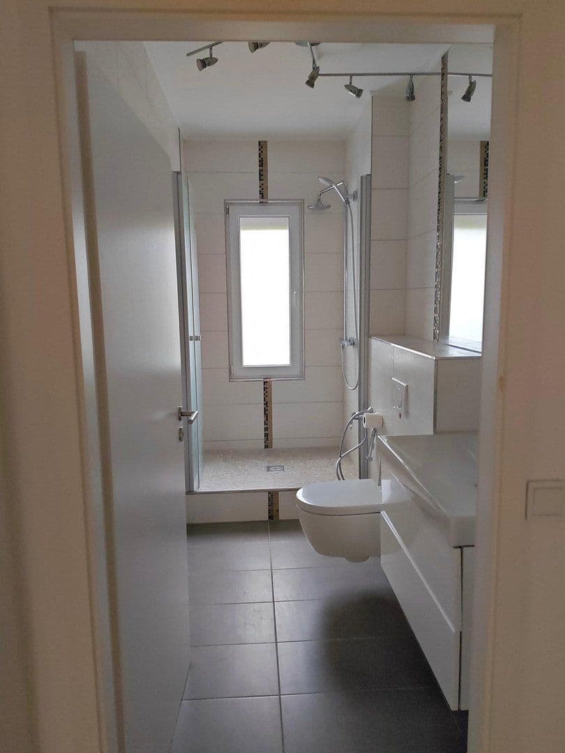 Prodej bytu 2+1 60 m², Malteserstrasse 9a, Berlin, Berlín Prodej bytu 2+1 60 m², Malteserstrasse 9a, Berlin, Berlín