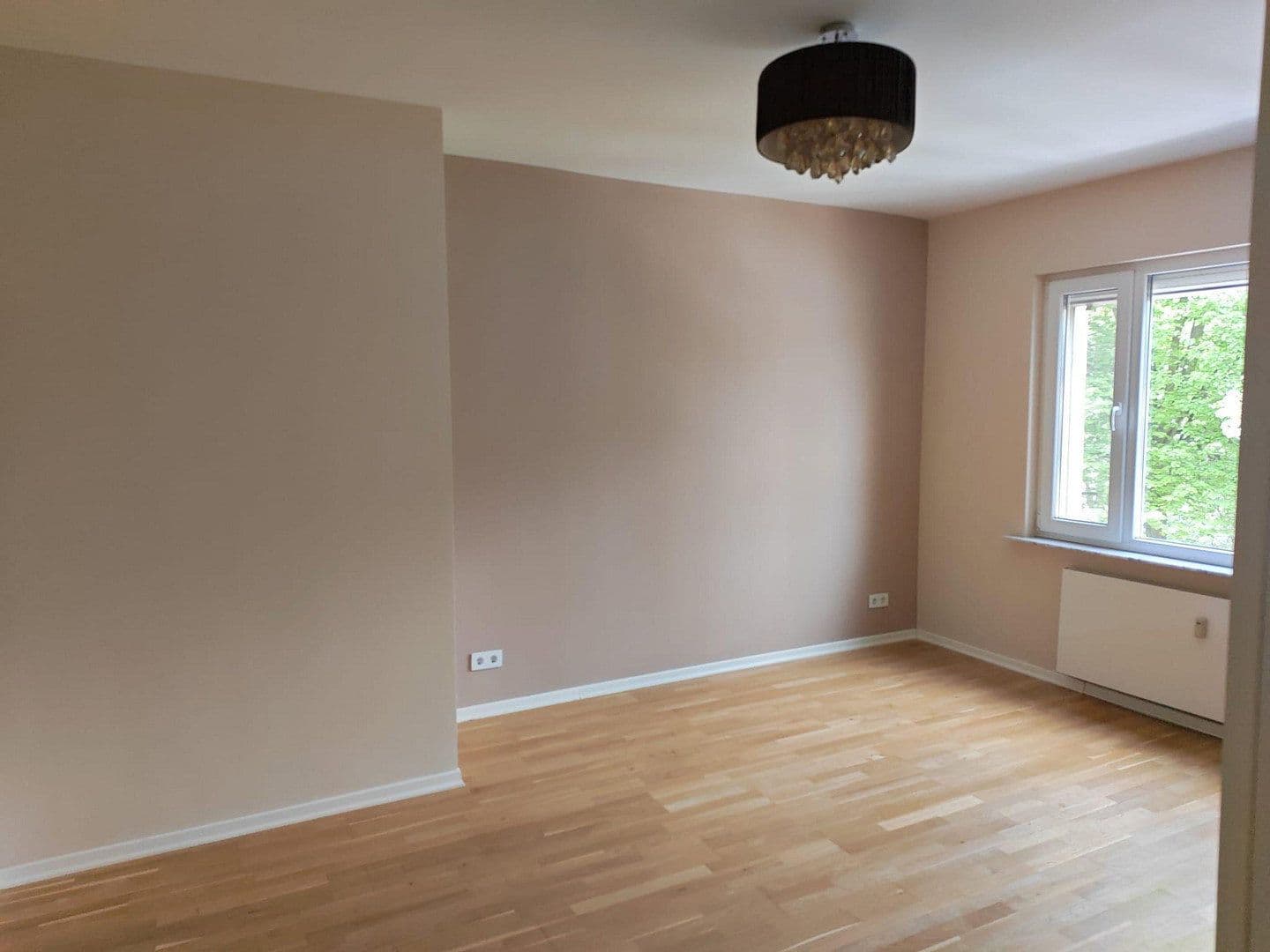 Prodej bytu 2+1 60 m², Malteserstrasse 9a, Berlin, Berlín Prodej bytu 2+1 60 m², Malteserstrasse 9a, Berlin, Berlín
