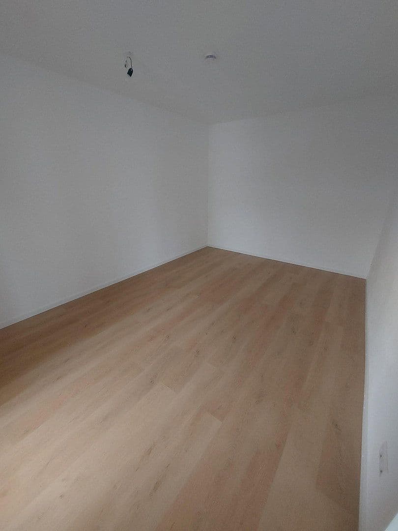 Pronájem bytu 4+1 150 m², Emmendingen, Bádensko-Württembersko Pronájem bytu 4+1 150 m², Emmendingen, Bádensko-Württembersko