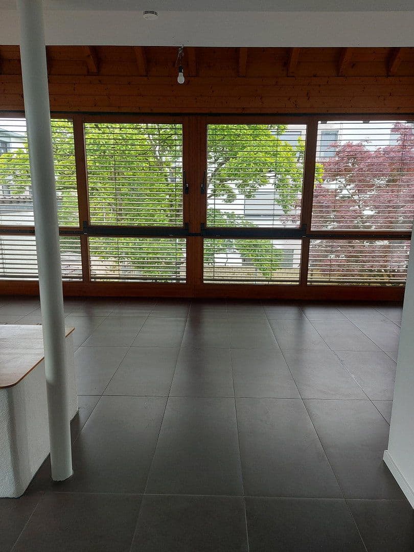 Pronájem bytu 4+1 150 m², Emmendingen, Bádensko-Württembersko Pronájem bytu 4+1 150 m², Emmendingen, Bádensko-Württembersko