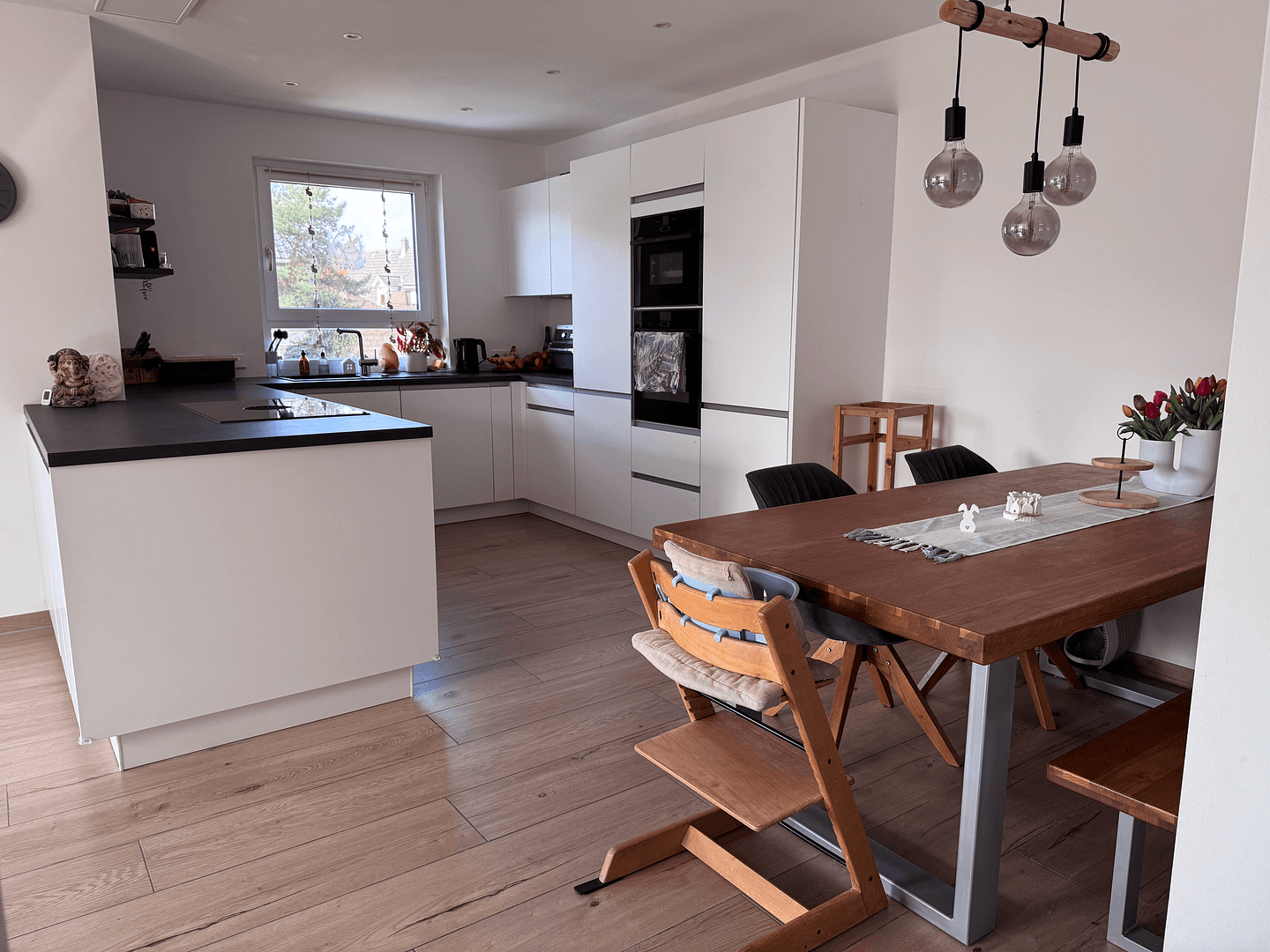 Prodej bytu 4+1 113 m², Hockenheim, Bádensko-Württembersko Prodej bytu 4+1 113 m², Hockenheim, Bádensko-Württembersko
