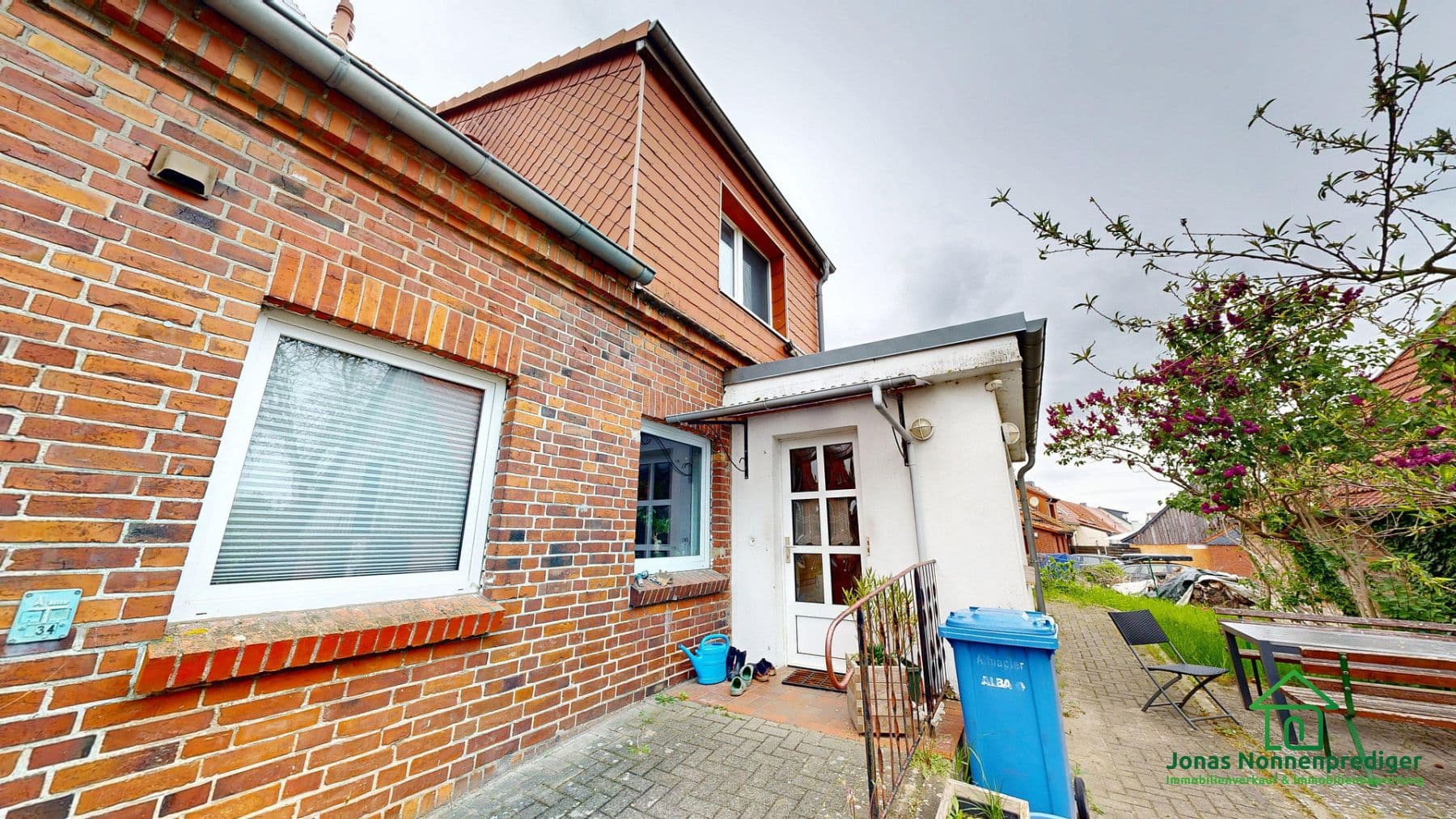 Prodej domu 113 m², pozemek 1.848 m², Hauptstraße 9 b, Leezen, Mecklenburg-Vorpommern Prodej domu 113 m², pozemek 1.848 m², Hauptstraße 9 b, Leezen, Mecklenburg-Vorpommern