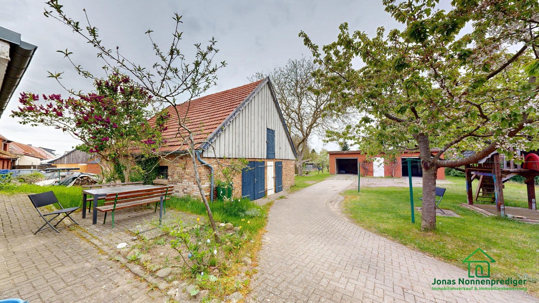 Prodej domu 113 m², pozemek 1.848 m², Hauptstraße 9 b, Leezen, Mecklenburg-Vorpommern Prodej domu 113 m², pozemek 1.848 m², Hauptstraße 9 b, Leezen, Mecklenburg-Vorpommern