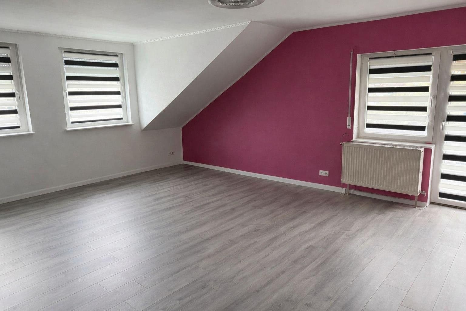 Pronájem bytu 4+1 143 m², Philippsburg, Bádensko-Württembersko Pronájem bytu 4+1 143 m², Philippsburg, Bádensko-Württembersko