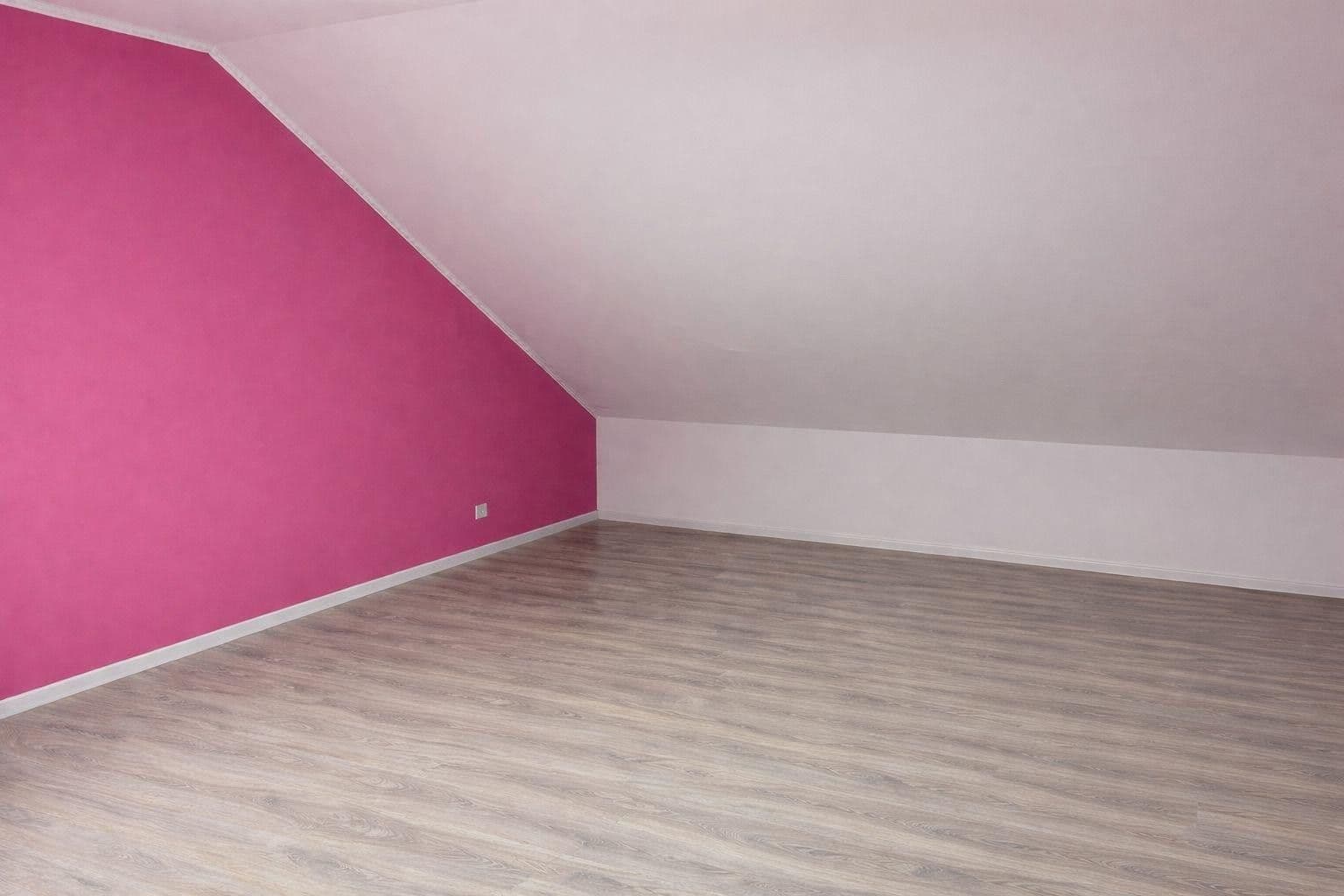 Pronájem bytu 4+1 143 m², Philippsburg, Bádensko-Württembersko Pronájem bytu 4+1 143 m², Philippsburg, Bádensko-Württembersko