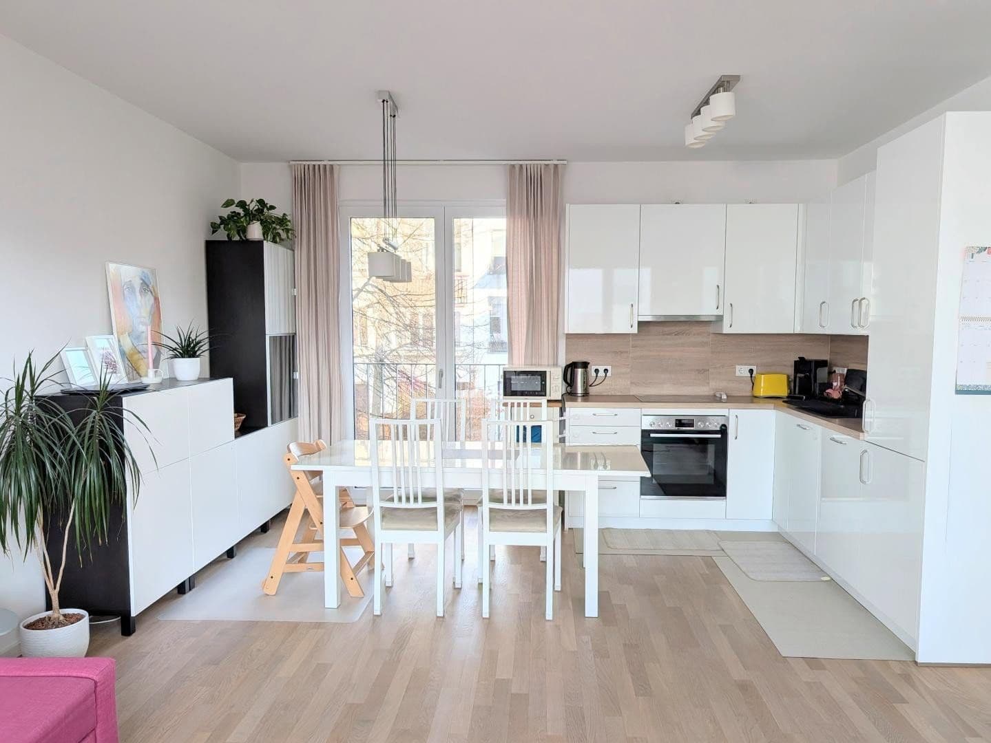 Prodej bytu 3+1 83 m², Berlin, Berlín Prodej bytu 3+1 83 m², Berlin, Berlín